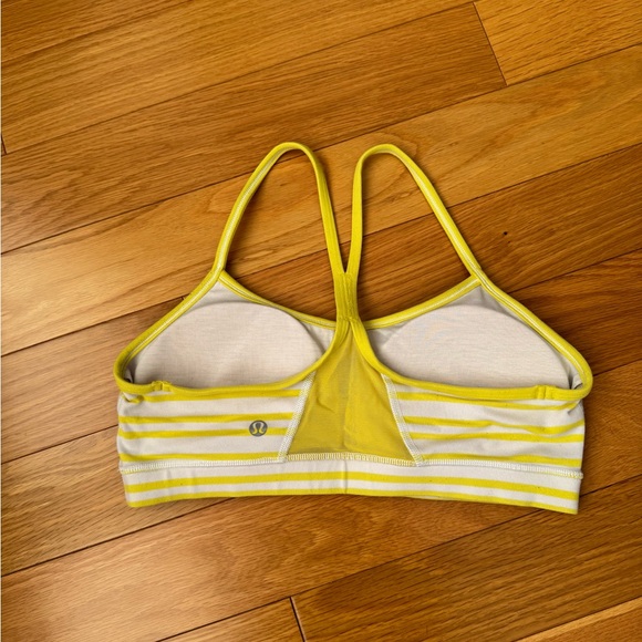 Lululemon Flow Y bra in yellow stripes size 8 - Picture 6 of 7